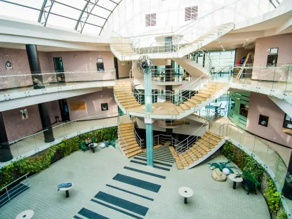 Grigol Robakidze University (GRUNI) - campus Gallery Image