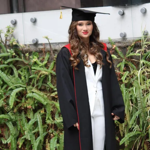 Dr. Rajlaxmi Sandeep Kondedeshmukh Success Story - Grigol Robakize University (GRUNI)